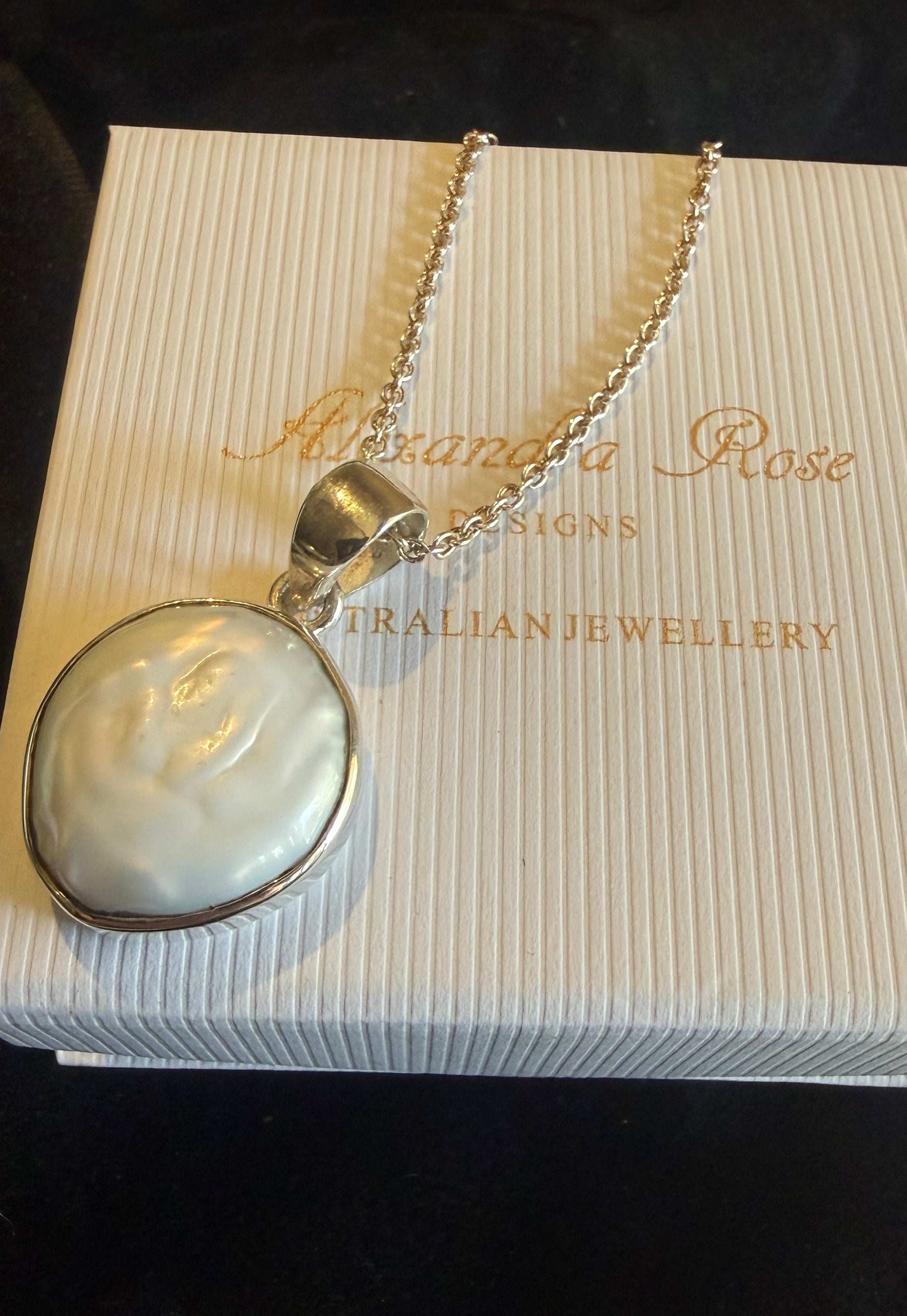Large Baroque Mabe Freshwater Pearl Pendant – Sterling Silver